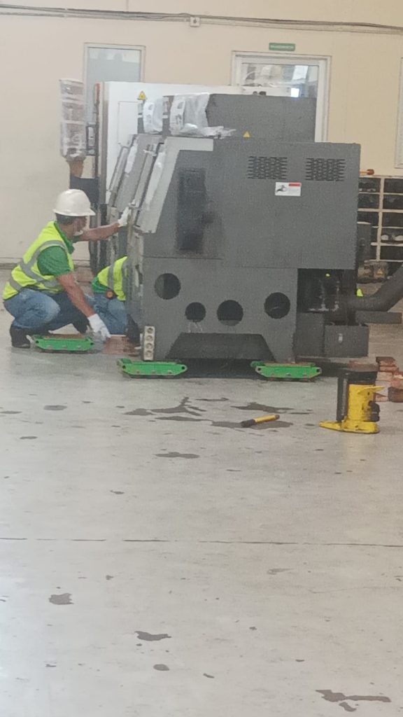 Jasa pindah kaantor dan pabrik terpercaya Retrans International