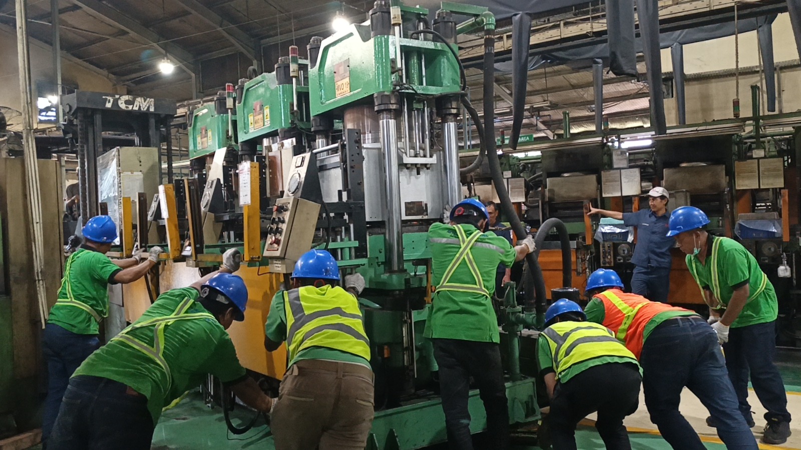 Factory Relocation Without Problems: Avoid the “Regular Vendor” Trap